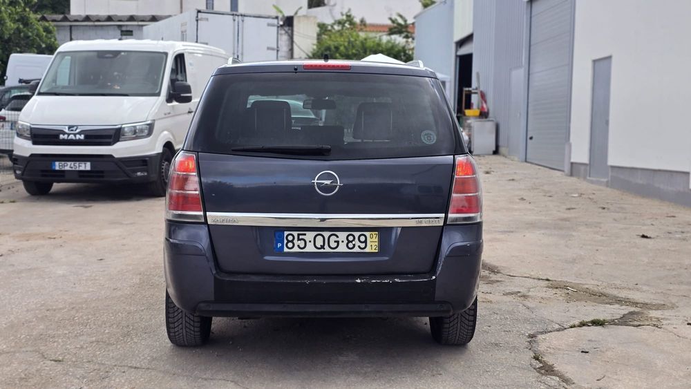 Opel Zafira B 1.9 CDTI Automática – 7 Lugares