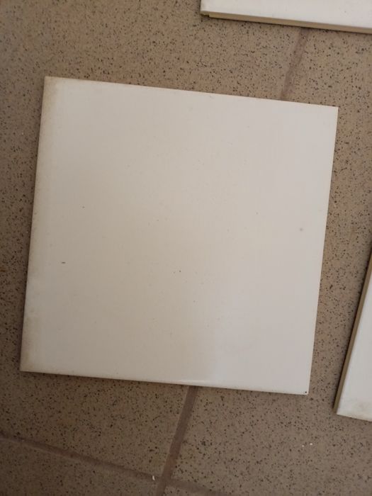 Glazura 14,5 cm x14,5 cm biała . 160 sztuk