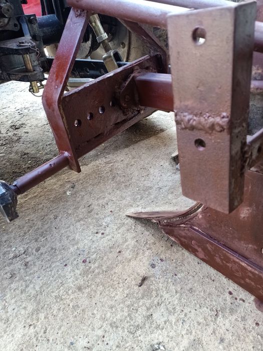 Плуг до трактора