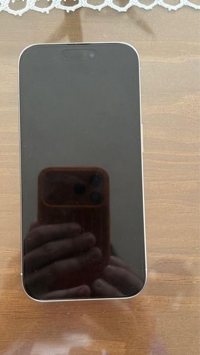 Iphone 15 pro excelente