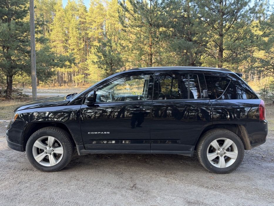Продам Jeep Compass