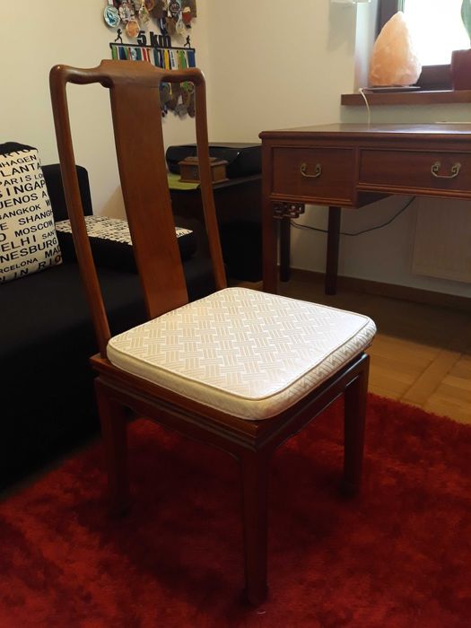 Piękne stylizowane biurko w stylu kolonialnym z litego drewna.