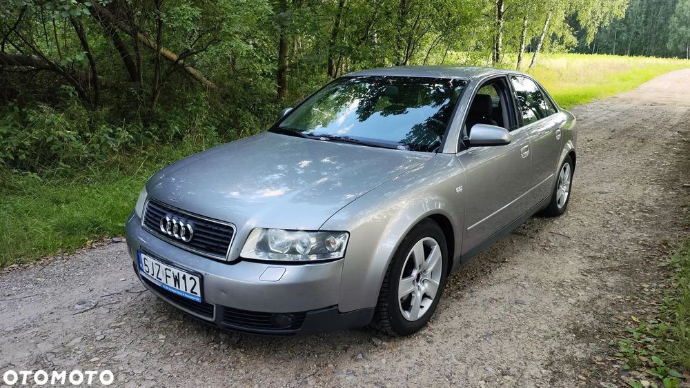 Audi A4 Limousine 3.0 v6 quattro dobry stan
