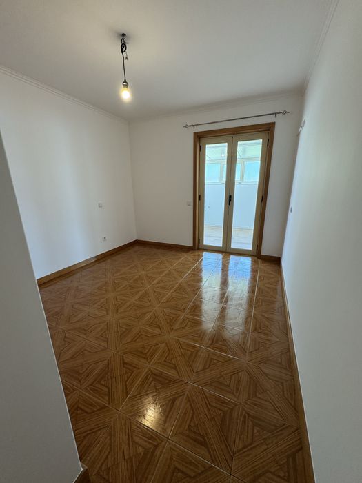Excelente Apartamento T2 com Terraço Fechado no Centro de Fiães – Conforto e Espaço Único