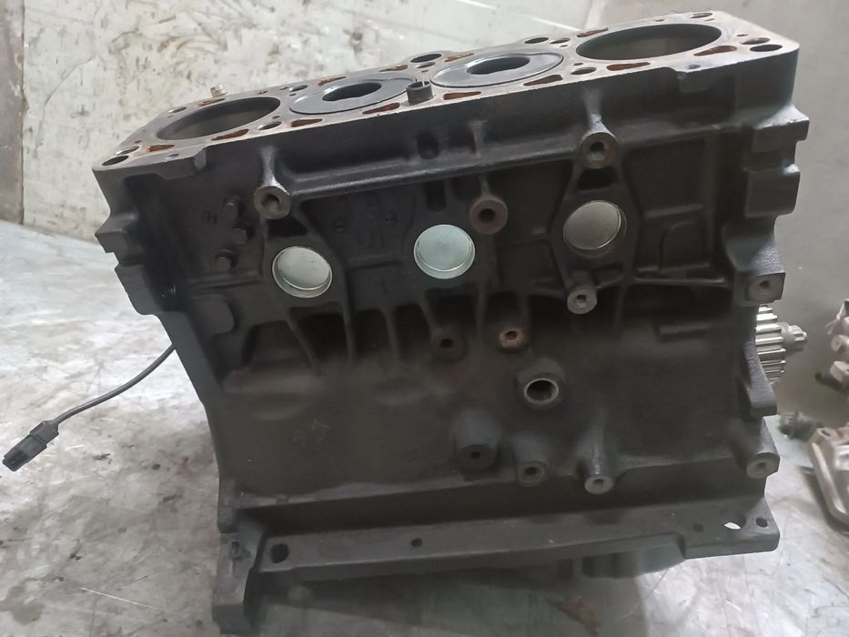 BLOCO DO MOTOR ARMADO COM CAMBOTA E PISTONS AUDI A4 B5 / PASSAT