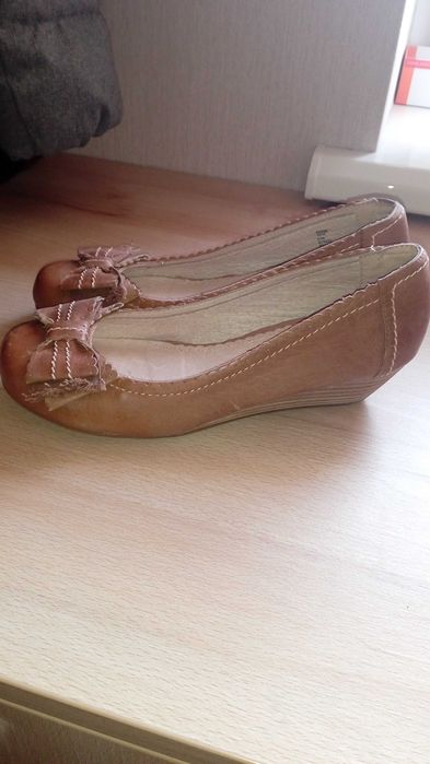 Чорні балетки Crocs р.7.5 37-25см Бежеві туфлі next р. 38 - 24.5 см