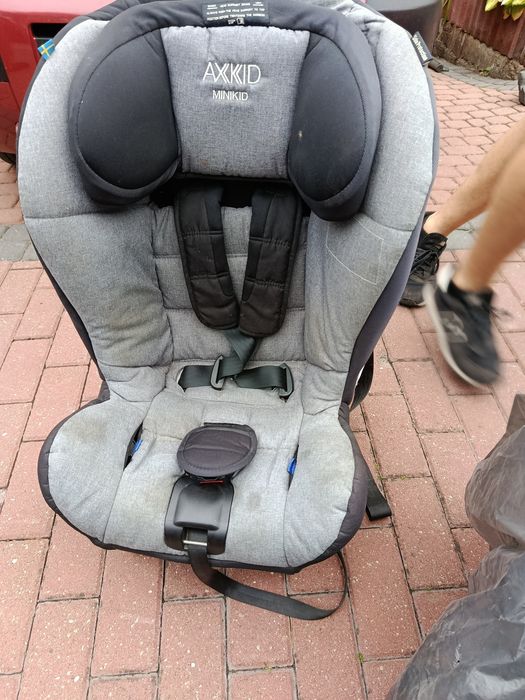 Fotelik samochodowy Axkid Minikid