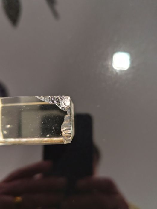 Garrafa vintage em cristal Baccarat lapidado e relevado,pintado á mão