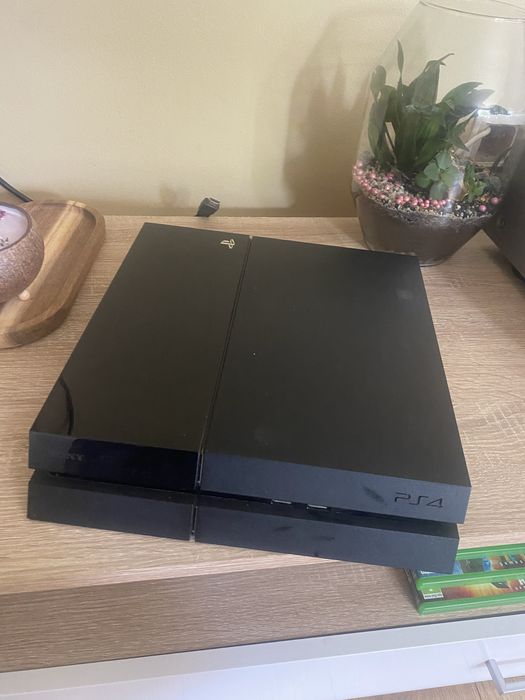 konsola sony ps 4 fat