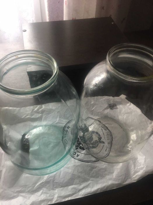 Банки 3л. кльоші, фруктовниці.