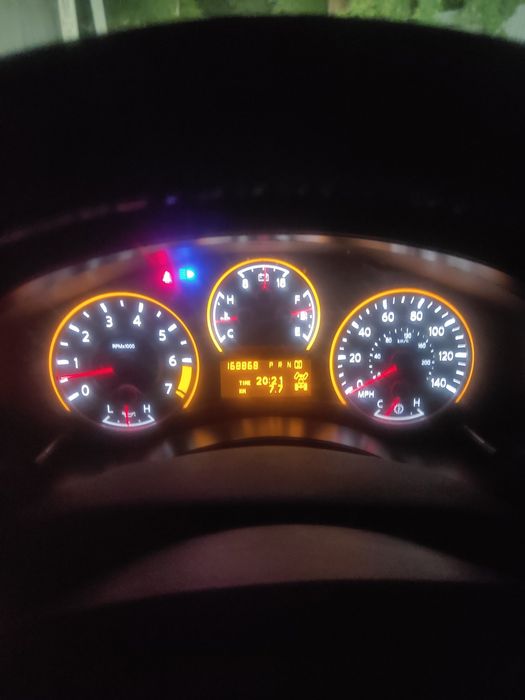 Продам Nissan Armada