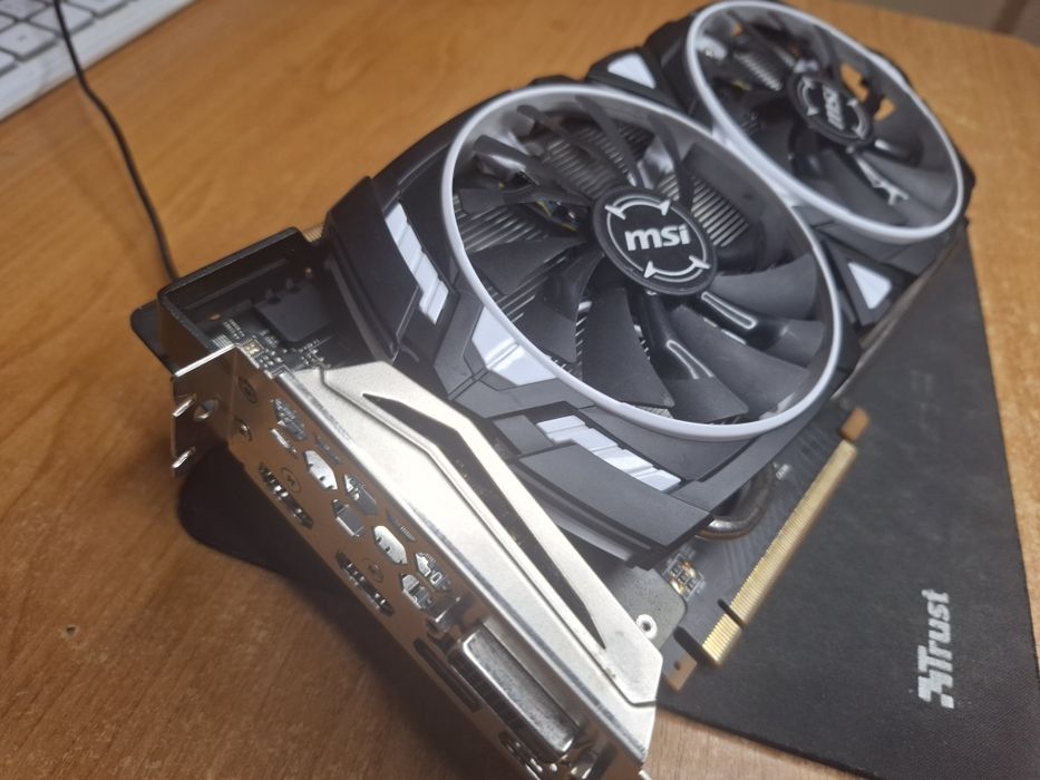 GTX 1080 Ti 11G OC msi Armor