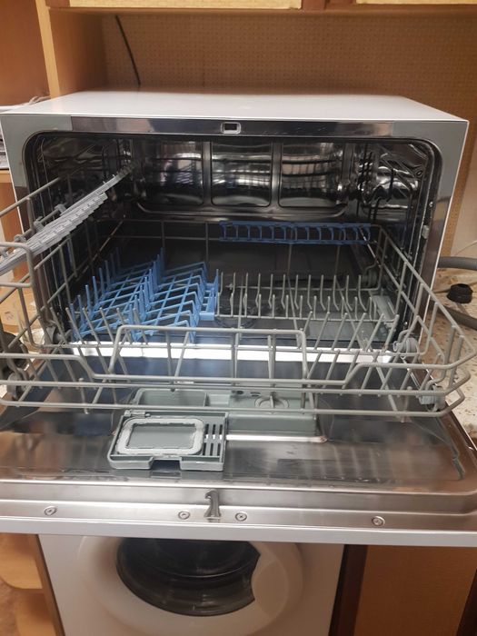 Посудомийна машина