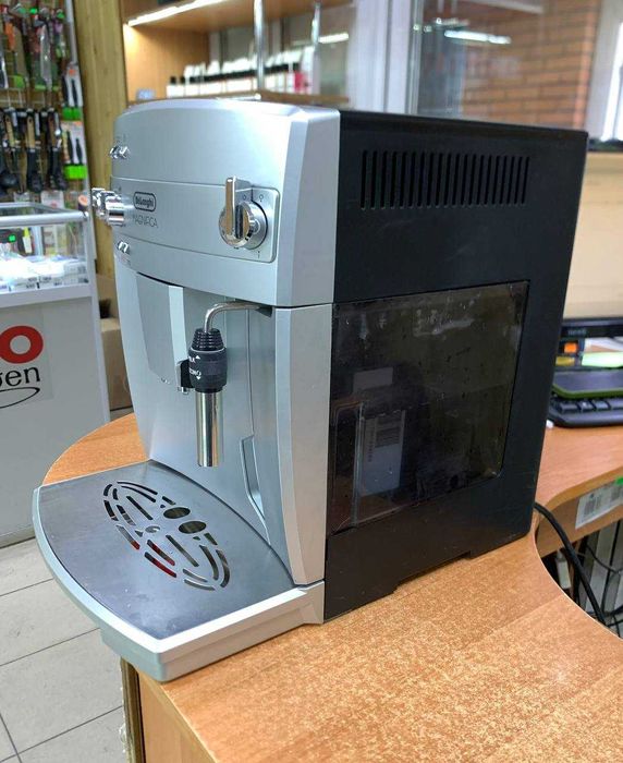 Кавомашина DeLonghi 
ESAM 03.126 S з Німечинни Б\В