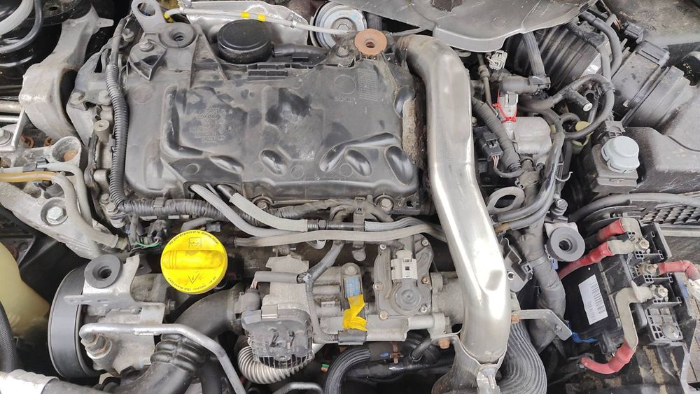 Двигун. Мотор M9R J805  RENAULT LAGUNA DCI 2.0 renault trafic.