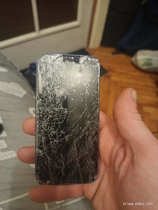 Продам iPhone 12 mini