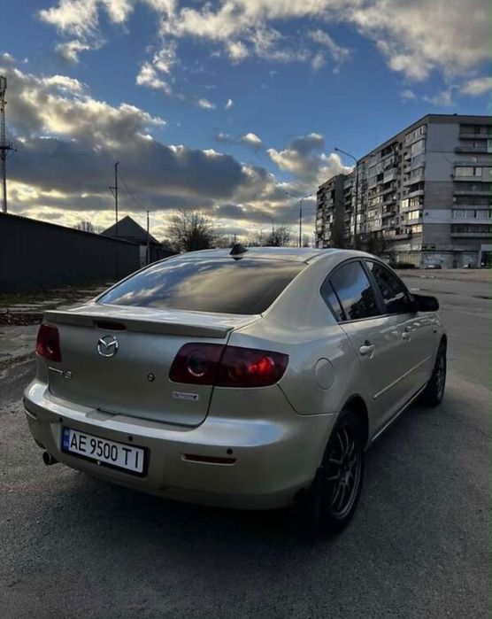 Продам Mazda 3 1.6