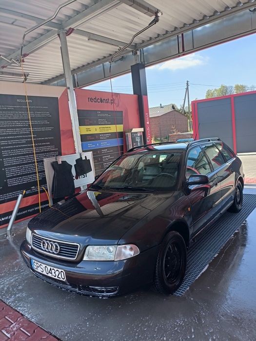 Audi a4 2.4  V6  lpg