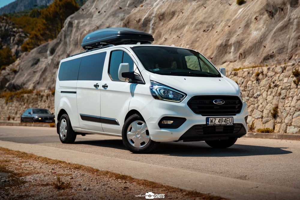 Wynajem busów 8-osobowych i 9-osobowych - FORD Transit Custom
