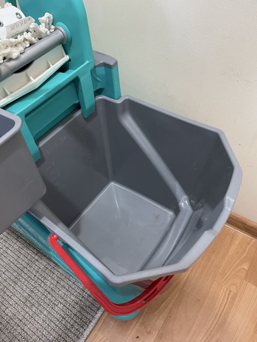 Wózek do sprzątania z wyżymaczką dźwigniową TTS, pojemność 2 x 25 l