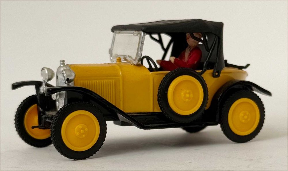 Eligor_CITROEN 5cv 1923 Ref. 1017 Escala 1/43. Inclui figura de condutor. Em excelente estado geral.