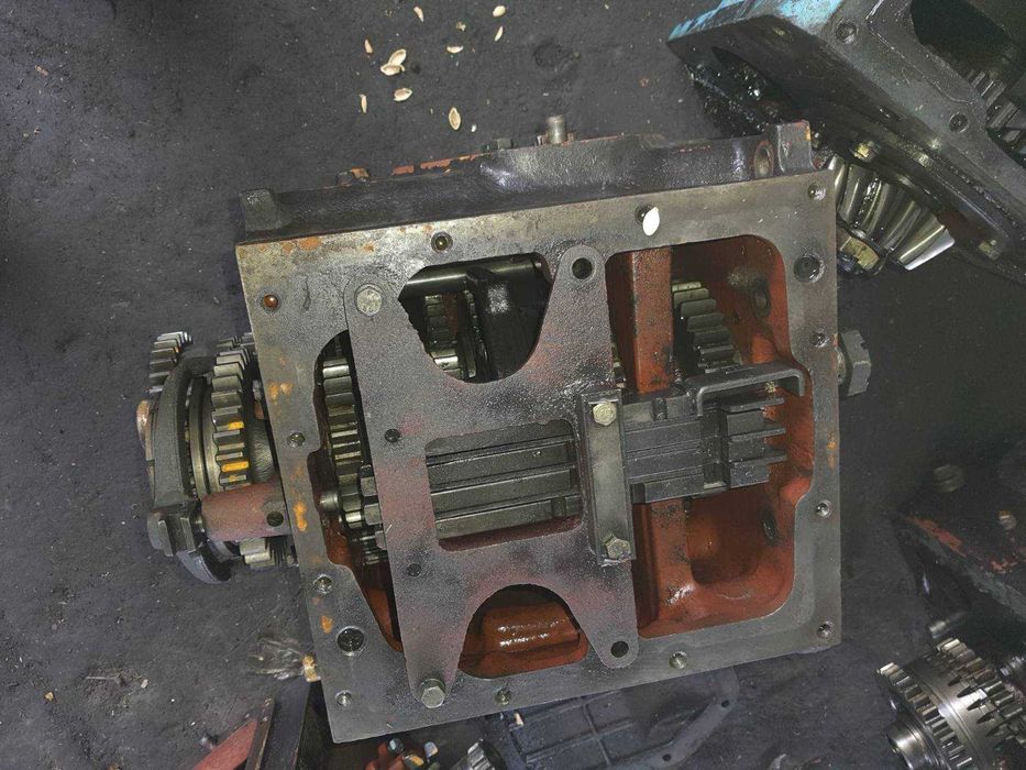 Продам КПП синхронну до трактора МТЗ 920