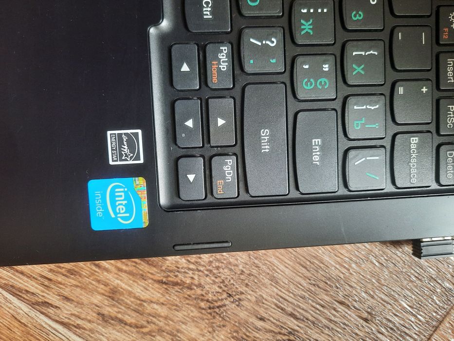 Ноутбук Леново 80м4