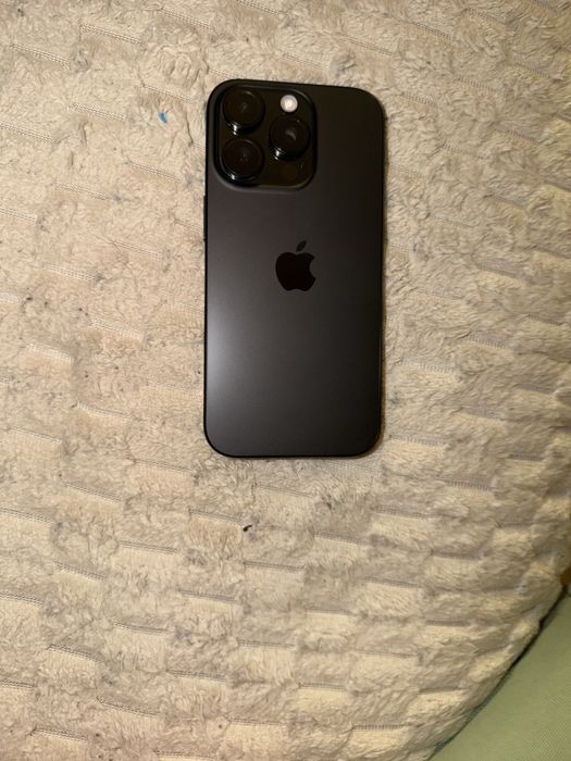Iphone 16 pro 128 gb black ideał bat 90%