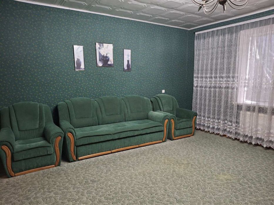 Продам будинок поруч з центром