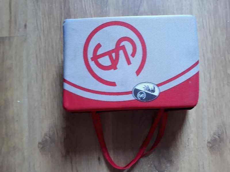 Mała poduszka do siedzenia turystyczna