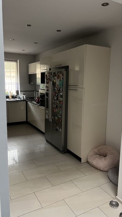 Kuchnia bialo - czarna