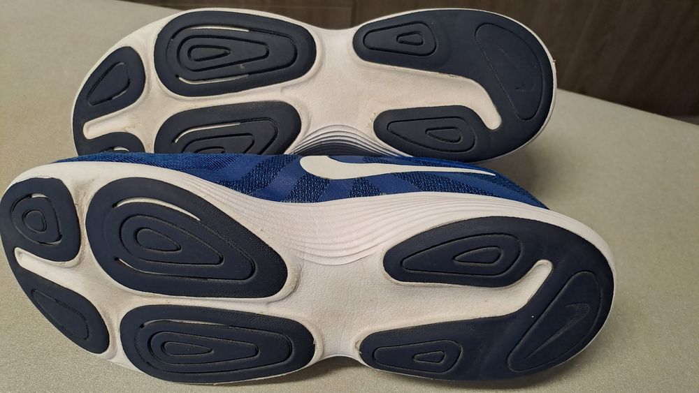 Sapatilhas Nike em muito bom estado