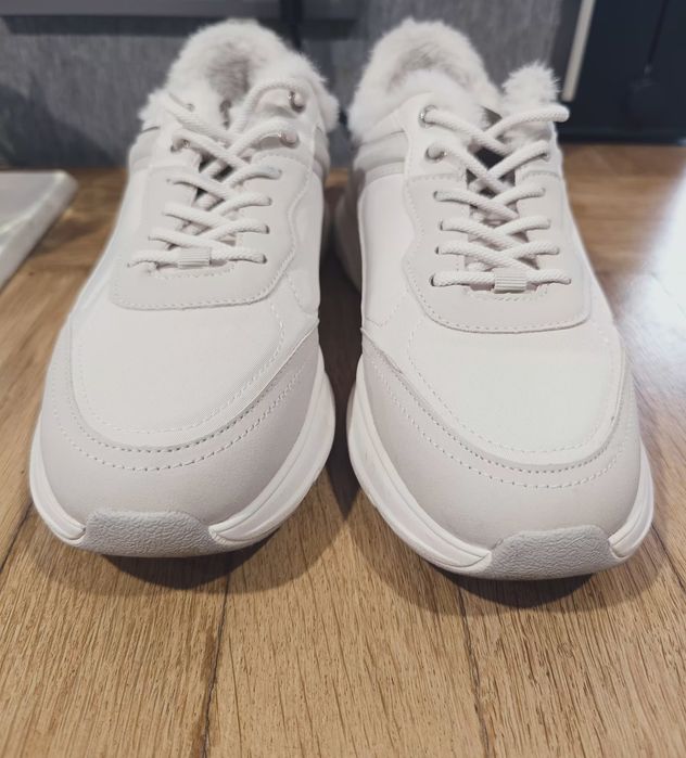 Кросівки жіночі Zara, 38 розмір