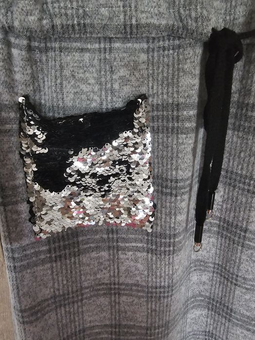 Zestaw ubrań dziewczęce R.134