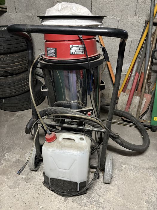 Máquina Profissional Limpeza a detalhe carro / casa Lavatron 70 2600W 2 motores