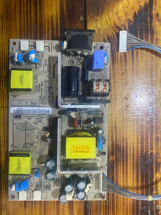 плата  PT-002134-2 N Y 0 4 3 1 все ціле і робоче