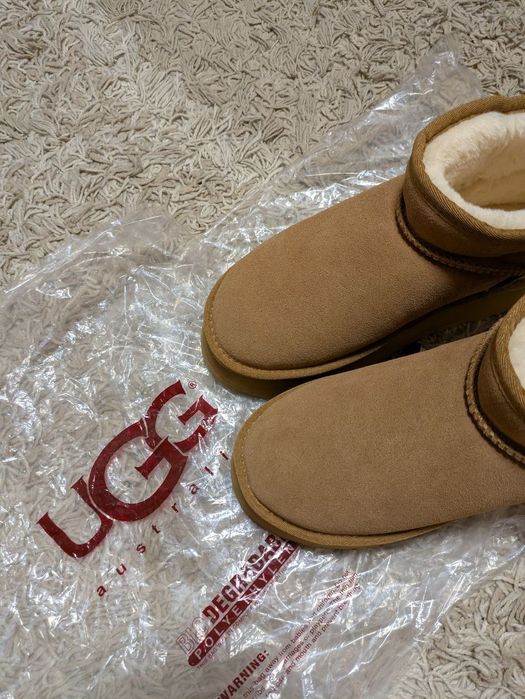 UGG Classic Ultra Mini platform Chesthut