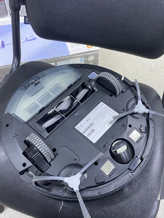 Робот-пилосос Lenovo robot vacuum cleaner e1-L