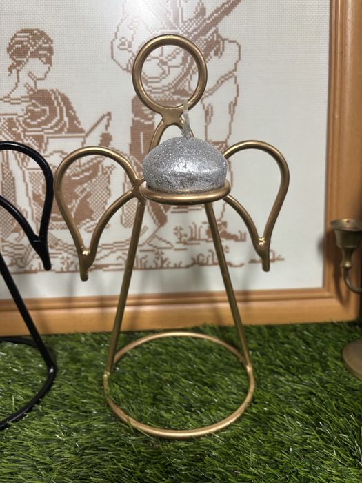 Anjos feitos por um ferreiro