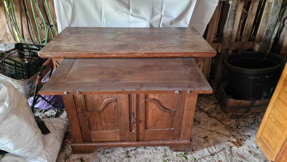 Cały zestaw przedwojennych rzeźbionych mebli