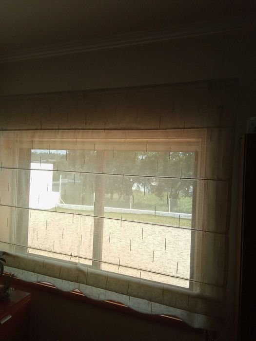 Cortinas para divisões pequenas, em bom estado!!