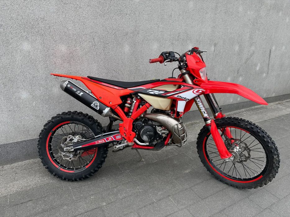 Beta RR Beta RR 2T 300 2022r zarejestrowany dodatki zawias Shock