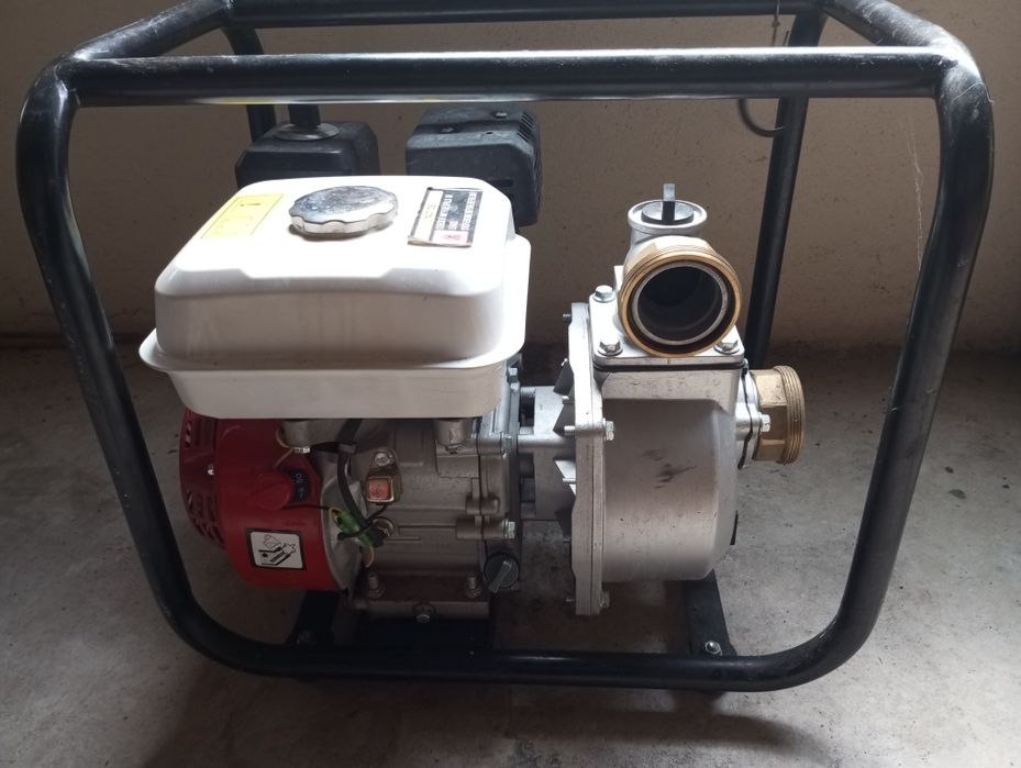 Motobomba de água 4T 5.5CV 2" (como nova) + Tubos Heliflex