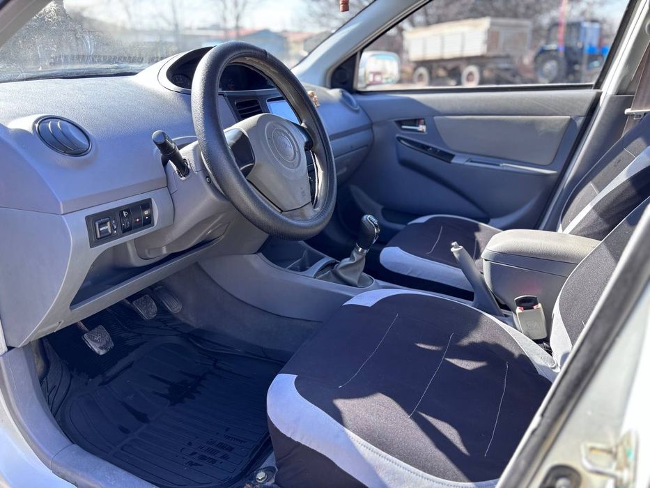 Geely MK 2 2012  150 тыс.км  кондиционер гур