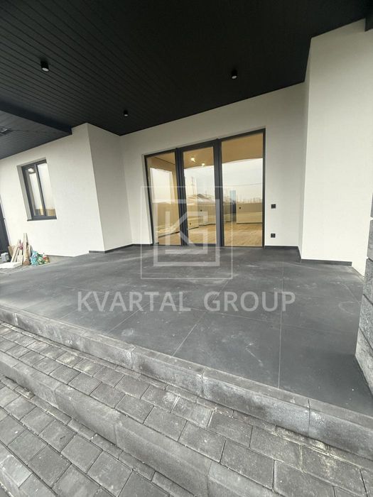 Будинок з ремонтом без меблів Дмитрівка ЦЕНТР