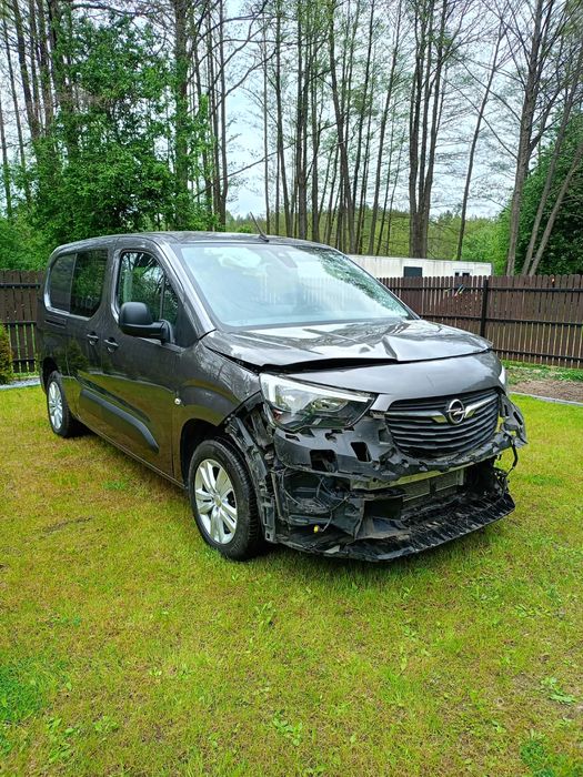Opel Combo Long 5 osobowy hak
