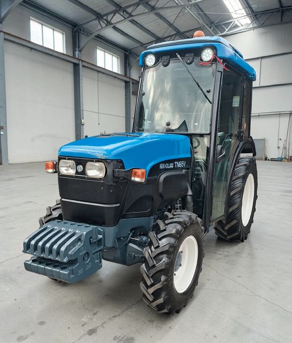 Sadowniczy sadownik * New Holland TN  * dodatkowe wyposażenie