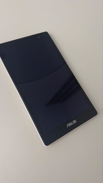 Планшет Асус в чудовому стані