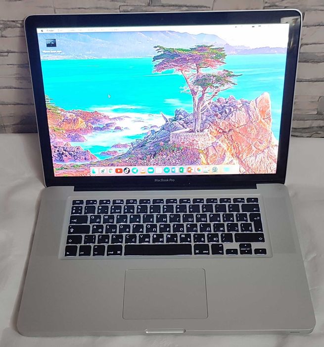 Apple MacBook Pro A1286 Гарний стан