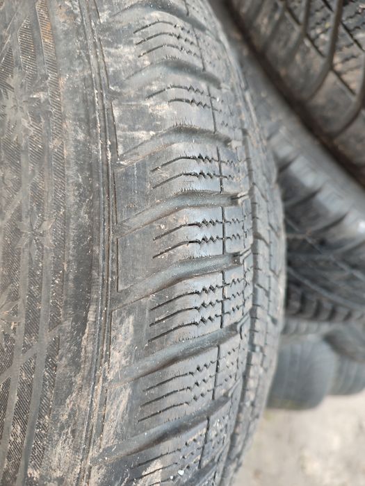 Шини Ханкок та Аустон 215/55/16 , з Німеччини, гарні свіжі зимові пари
